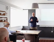 AI-kursus med Morrow og docujAI